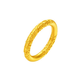 Chow tai fook inherits the ancient method of pure gold solid curly grass pattern ring, which means continuous happiness f234354