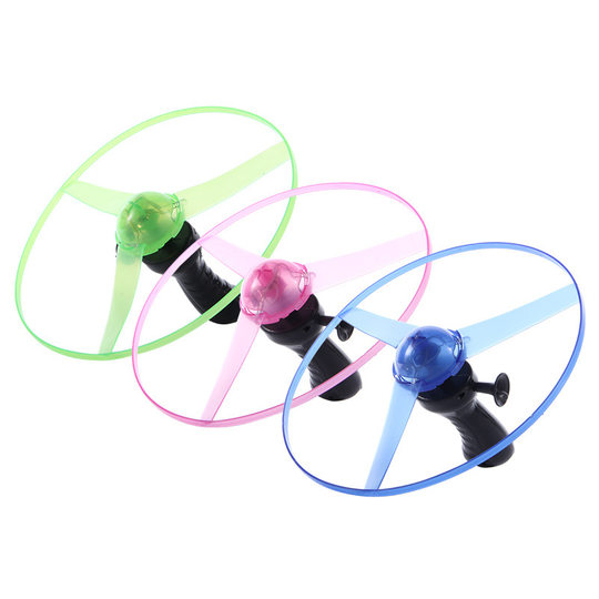 Pull string flying saucer Yiwu small toy street stall luminous night market flashing flying saucer creative children's toy square supply