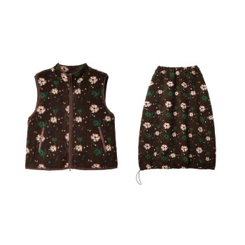 有耳uare原创设计 碎花小卷毛 花朵仿羊羔毛马甲花苞半身裙套装