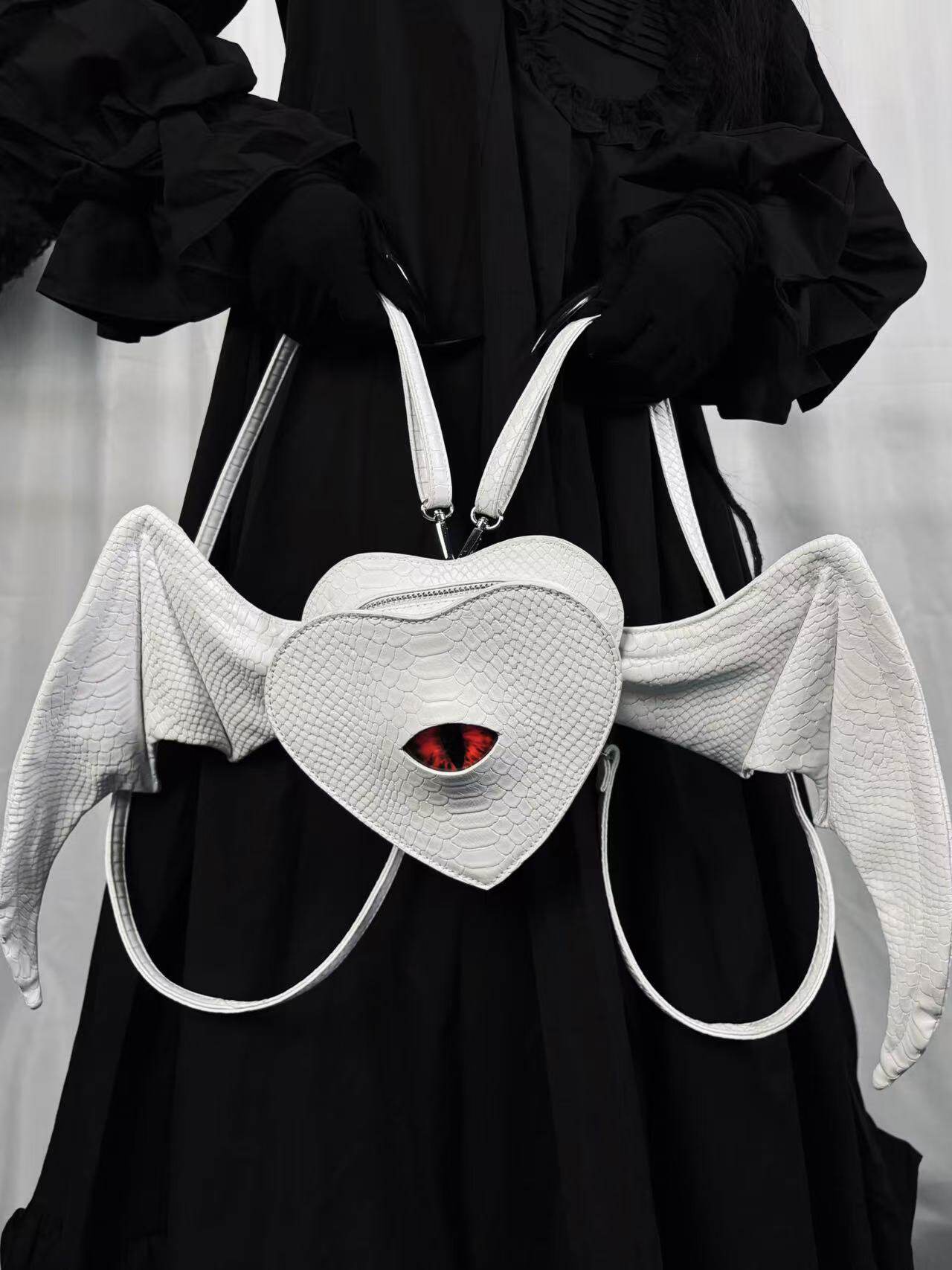 Witch Skull Rock × NTH Dream Eater Heart Gothic Dark Lolita Subculture Heart-Shaped Wings Crossbody/Backpack