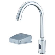 All-copper foot-operated sensor faucet foot-operated automatic switch water outlet non-contact handwasher for hospital and factory use