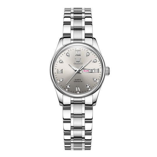 A luxurious and compact ladies watch as a birthday gift for your girlfriend