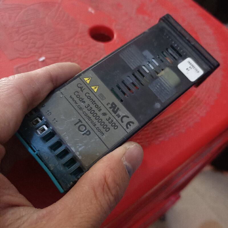 Inquiry - Thermostat Calcontrols3300 Temperature Control