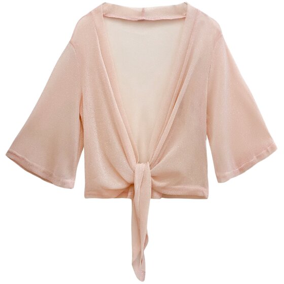 Pair a large size skirt with a sun protection lace shawl
