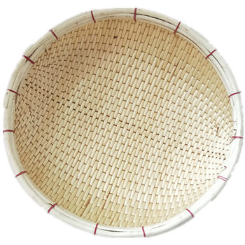 Willow bamboo round basket with needle and thread tea leaves
