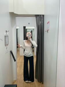 大U领白色长袖T恤女早秋2026薄款微透防晒罩衫修身显瘦空气感上衣