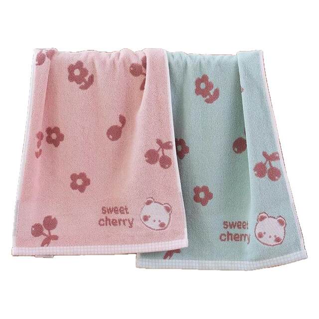 Pure cotton towel absorbs water and does not shed lint for household use