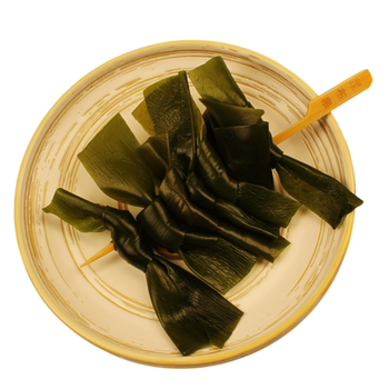 Kelp skewers, kombu skewers and oden ingredients balls