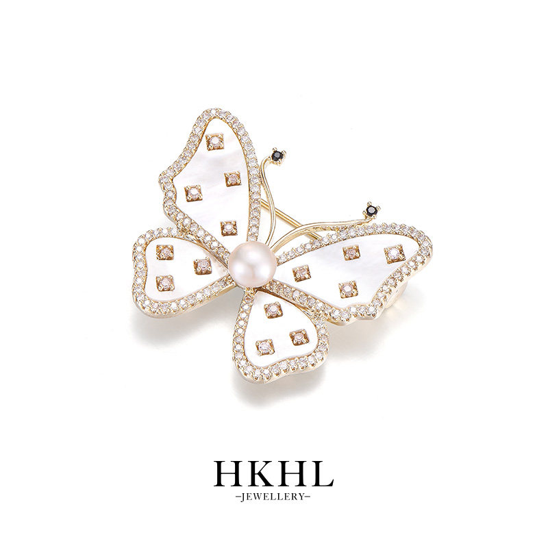 [With Certificate] HKHL Freshwater Pearl Butterfly Shell Brooch for Women, Elegant and High-Quality Gift for Coats and Suits