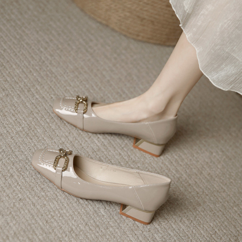 Upscale 2023 Spring paragraph 100 lap retro black small leather shoes female Inron wind work coarse heels with single shoes gentle fit dresses-Taobao