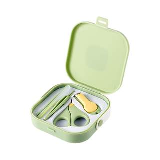 Baby nail clipper set to prevent scratches