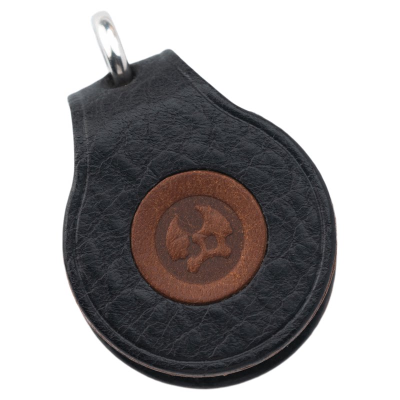 The proud old blacksmith’s handicraft jewelry storage pendant