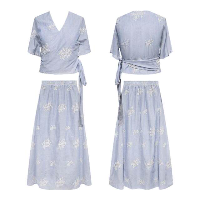 1oo cotton blue embroidered top design suit