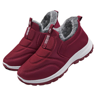 Old beijing cotton shoes for women in winter plus velvet anti-slip slip-on mother's shoes for middle-aged and elderly autumn and winter warm grandma's walking shoes