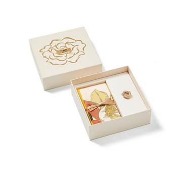Wanshili mulberry silk scarf and scarf button gift box