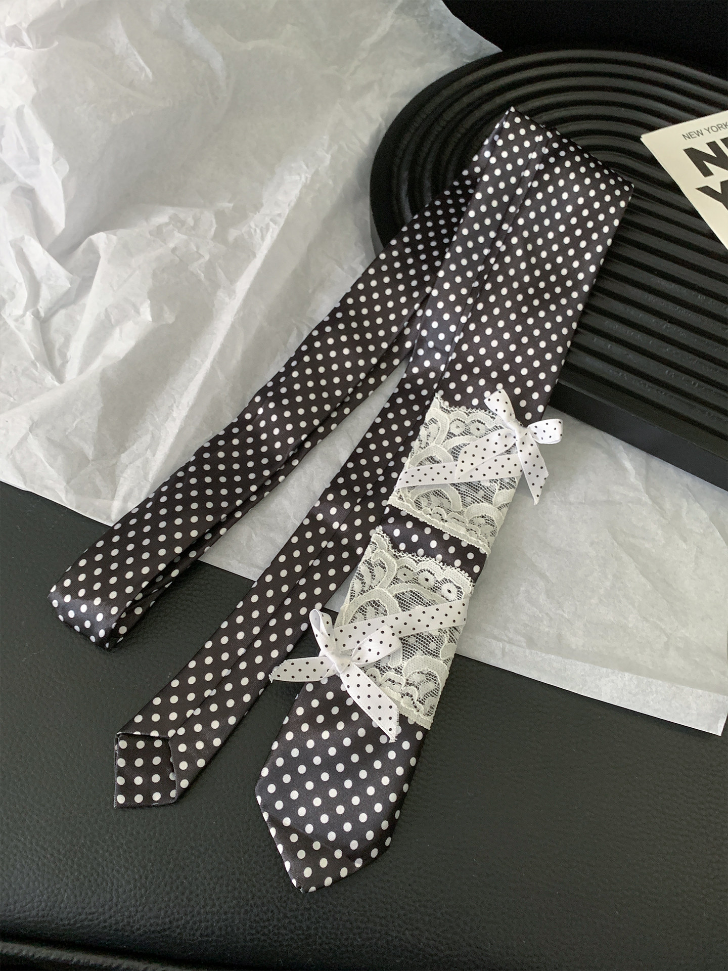 Long lace-trimmed bow polka dot tie for women, Y2K style, sweet and cool scarf, versatile neck tie accessory.