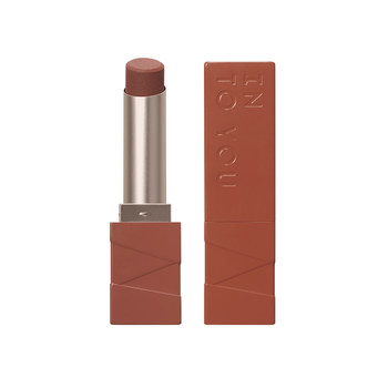 INTO YOU matte lipstick matte velvet ສີຂາວແມ່ຍິງສີບົວ ຜະລິດຕະພັນໃຫມ່ຢ່າງເປັນທາງການສໍາລັບນັກສຶກສາ