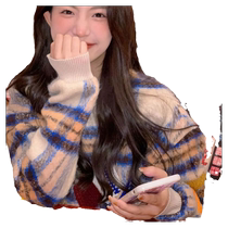 2023 new autumn and winter outer wear loose retro Japanese style lazy high-end plaid sweater for women with niche design