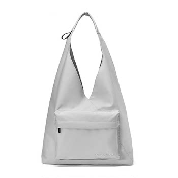 Skechers triangle bag metal zipper is fashionable and practical