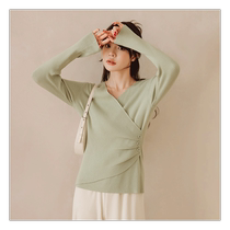 Maternity sweater spring and autumn inner wear 2024 new bottoming shirt early autumn style breastfeeding knitted maternity wear autumn top