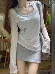 松弛感防晒罩衫女夏季薄款微透V领天丝外搭上衣春秋纯欲风长袖T恤