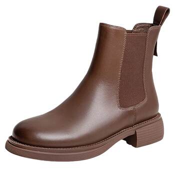 Flat bottom chelsea short boots