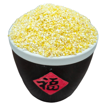 Freshly ground corn grits from xian nongzi are soft, glutinous and easy to cook