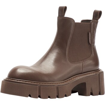 Cdf women's shoes are light luxury products and fashionable and versatile