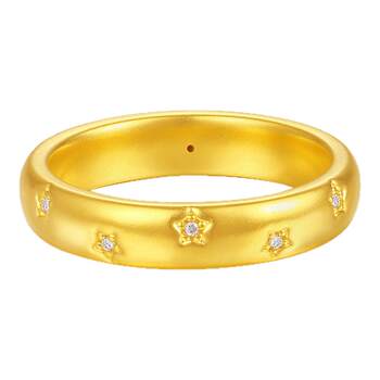 Chow tai sang's starry gold diamond ring women's ring gold bracelet as a birthday gift for his girlfriend