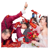 Marry-in-law game props: My family has a wedding money gun wedding supplies collection wedding door blocking trick red money spray gun