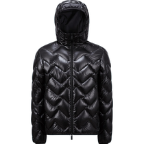 Moncler Monclers new Laverq mens short hooded down jacket