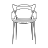 Светло-серый, начиная с 2 горстей