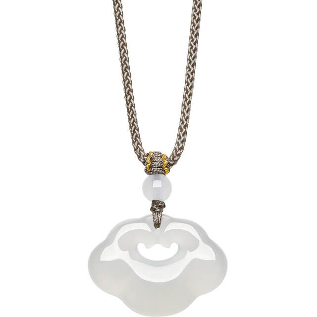 Saturday Blessing Xiao Bingyun Pendant Xiangyun Ruyi Lock Necklace White Moonlight Chalcedony Men and Women 520 Gift