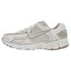 Lucky Leaf 丨NIKE ເກີບຜູ້ຍິງ Nike ຊູມ vomero 5 air cushion sneakers retro ເກີບບາດເຈັບແລະ trendy