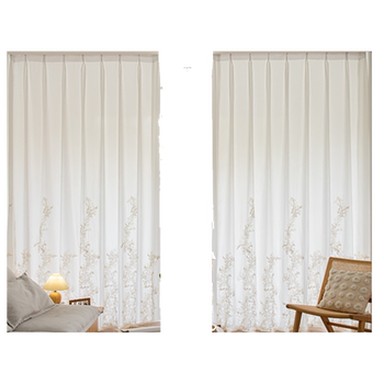 Light-tight and opaque telescopic rod gauze installation without drilling holes