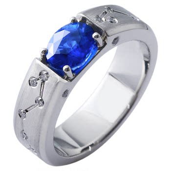 Pt950 platinum royal sapphire ring
