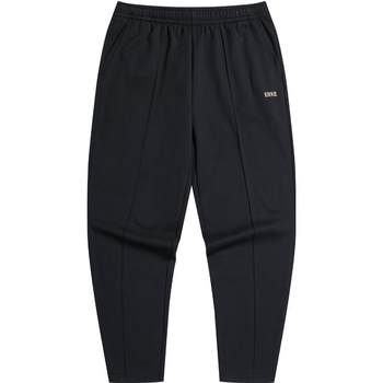 Wealth horse brings blessings and wears good luck in the year of the horse