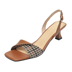 Fine heel sandals Female summer Roman Thousands of Birds, a French retro medium heel, wild temperament high -heeled shoe brown