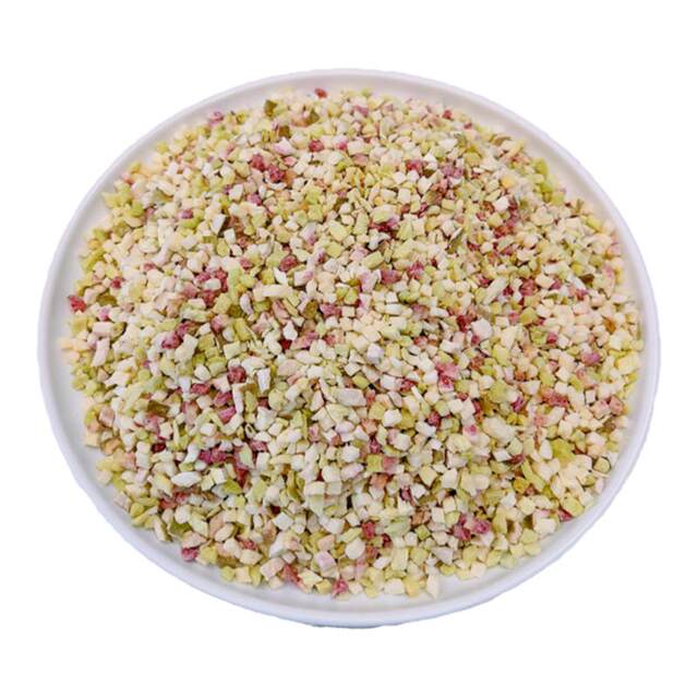 Dog nutrition companion freeze-dried fruits and vegetables to supplement dietary fiber