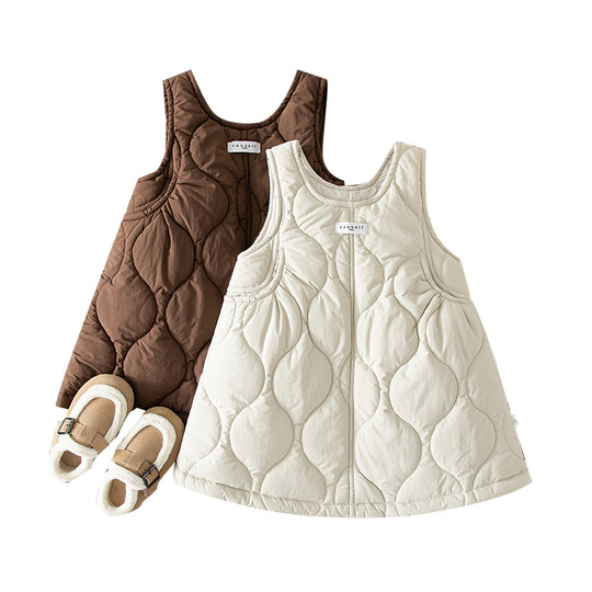 El chaleco del invierno de las mujeres viste el algodón