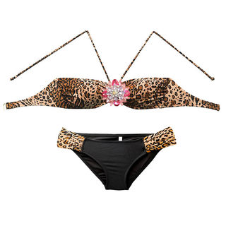 新款女生温泉比基尼泳衣性感欧美清新裹胸聚拢豹纹抹胸泳装带胸垫