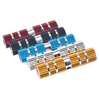 Bicycle rear wheel pedals rear seat pedals