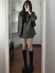 韩系小个子灰色西装套装裙女春秋新款高级感休闲百褶短裙两件套