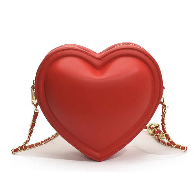 Simple red heart chain bag for women, new style 2026, trendy, fashionable, versatile, unique crossbody bag, wedding bag, bridal bag.