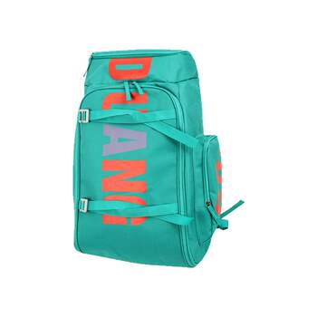 Ski backpack makes me a sophisticated skier