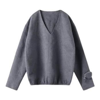 Thesoongv-neck pullover sweater