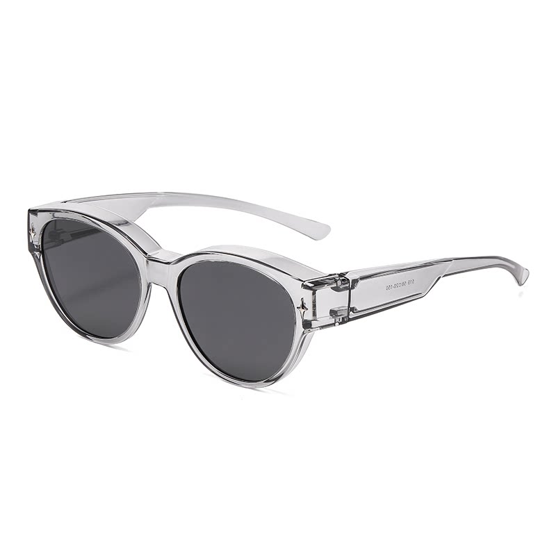 Cat-eye sunglasses can be worn over myopia glasses for women with square and round faces, driving clip-on polarized sunglasses with UV protection
