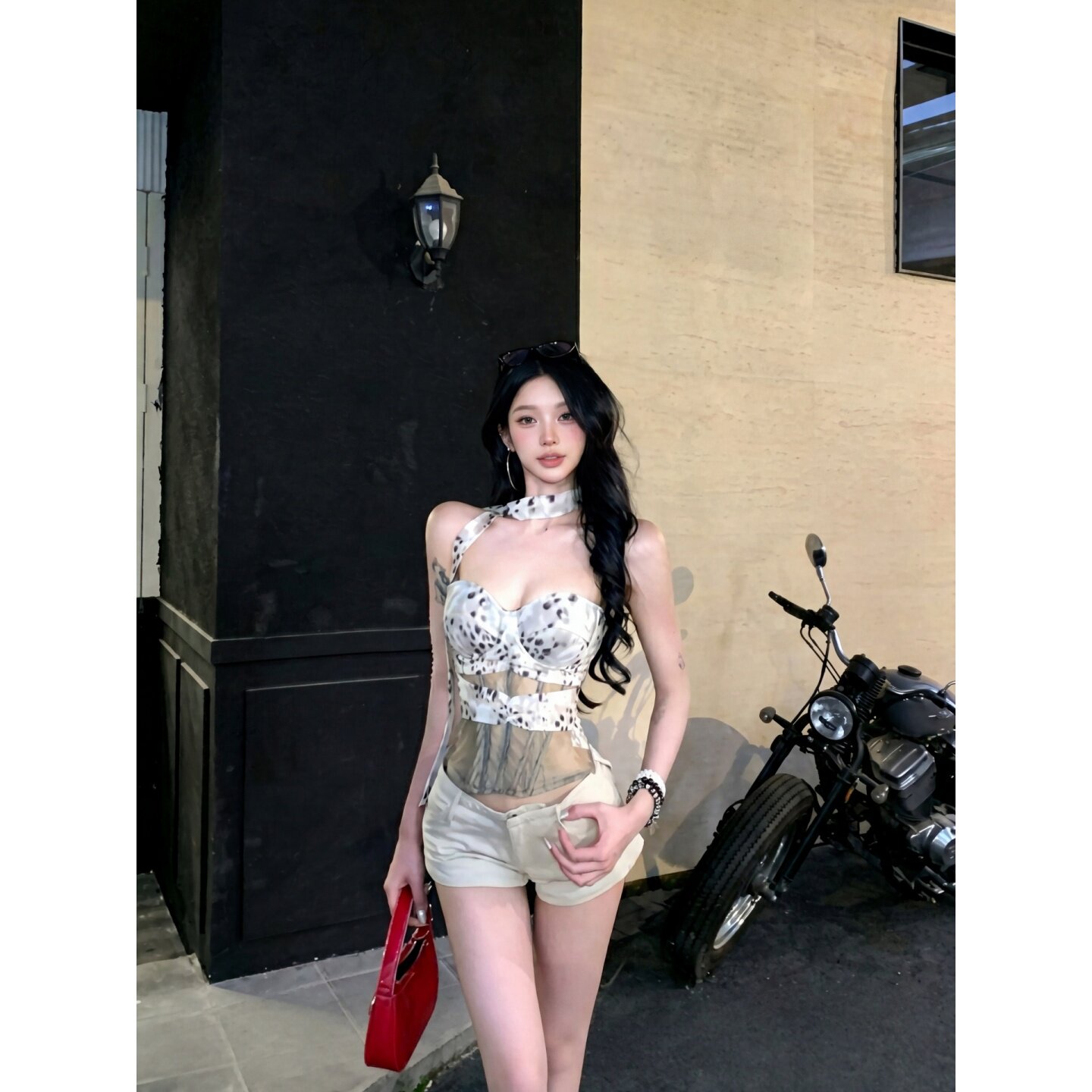 Sexy leopard print strapless camisole tank top for women, summer style, fishtail bra, mature and sophisticated look, fitted and cropped top.