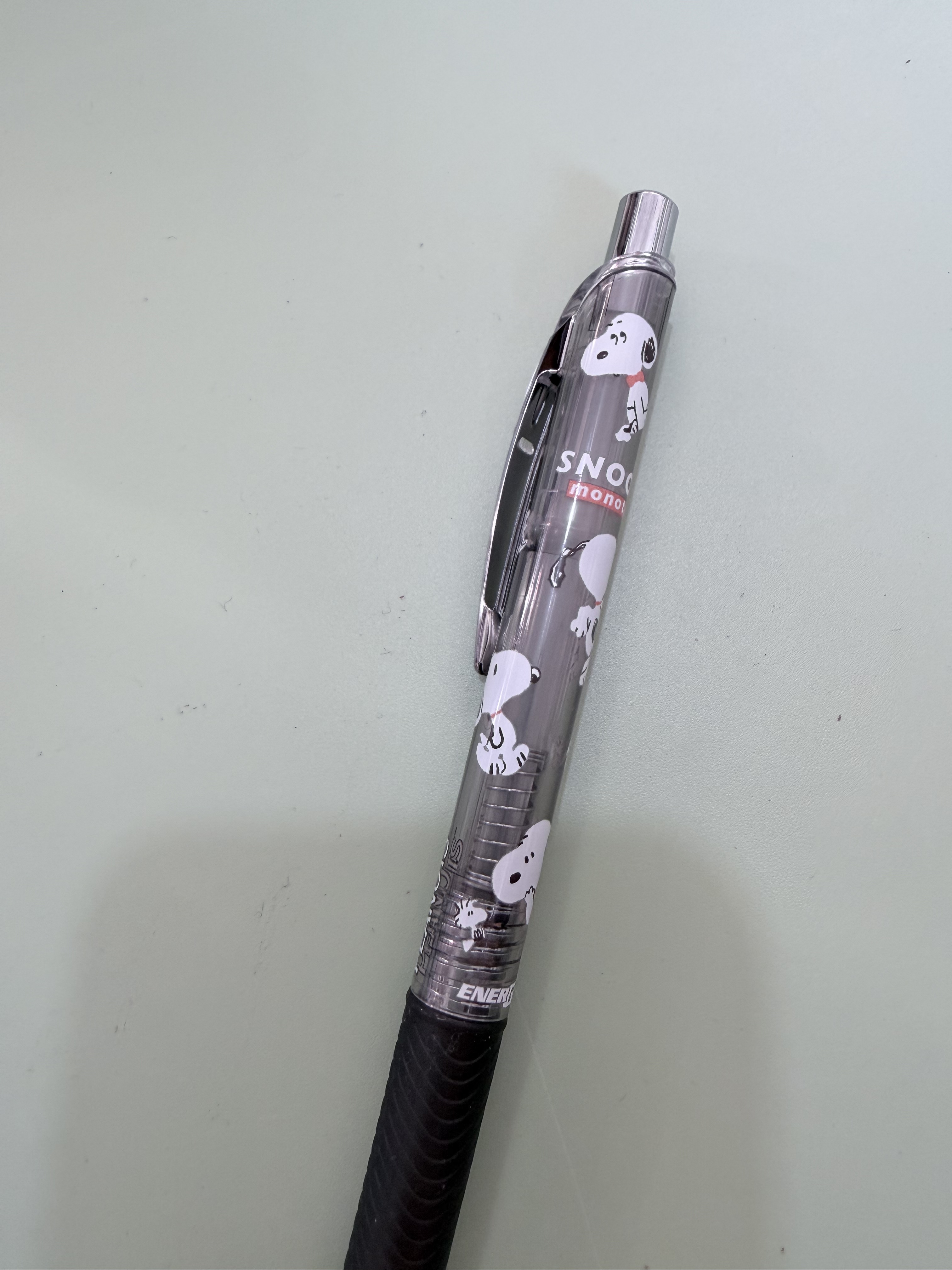 ปากกาดินสอแบบพับเก็บได้ รุ่นลิมิเต็ดเอดิชัน ของญี่ปุ่น Pentel/Tombow Tomoe ร่วมกับ Sanrio ลายสโนวี่ มีในสต็อก