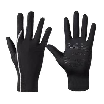 Aguaplay professional diving gloves are non-slip and puncture resistant